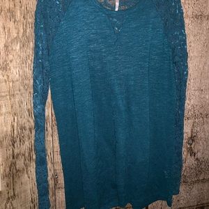 Lauren Conrad women’s blouse